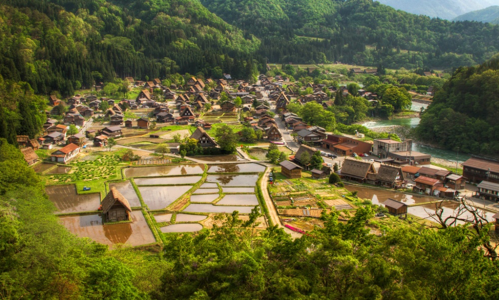 Pueblos de alrededor del mundo que parecen de fantasía
