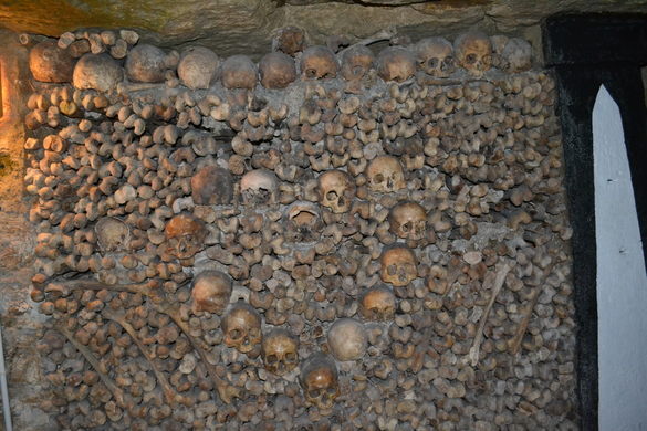 Las Catacumbas de París, Francia 4