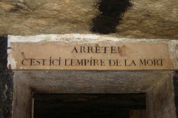 Las Catacumbas de París, Francia 12